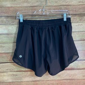 Lululemon black hotty hot shorts